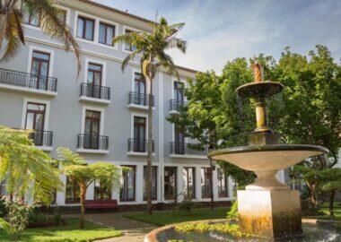 angra-hotel-blueberry