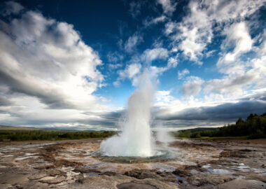 islanda-geyser-blueberry