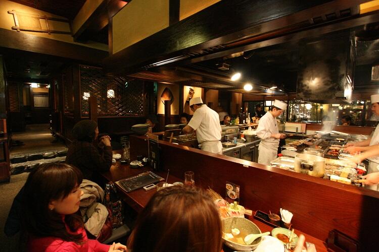 Cos’è un Izakaya?