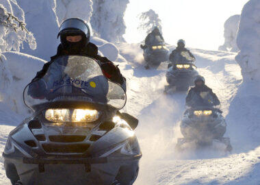 finlandia-lapponia-motoslitta-04-blueberrytravel