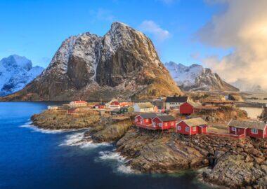 norvegia-lofoten-reine-01-blueberrytravel