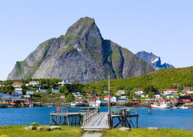 norvegia-lofoten-reine-03-blueberrytravel