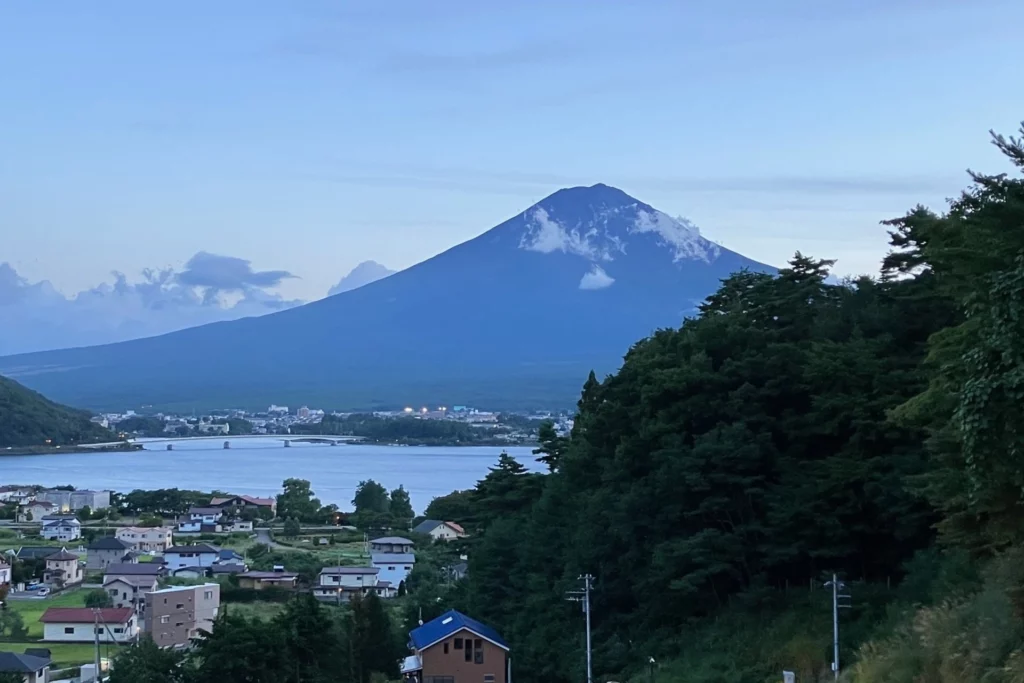 monte fuji visto da kawaguchiko