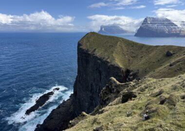 Kalsoy-isolefaroe-blueberrytravel