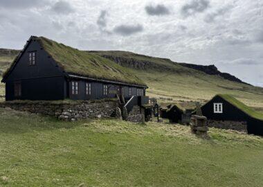 flagak-isolefaroe-blueberrytravel