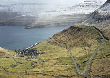 isolefaroe-blueberrytrave-strada-panoramica-Eysturoy
