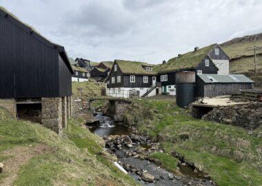 mykines-villaggio-blueberrytravel-isolefaroe